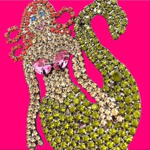 Mermaid Brooch Retro Pin Up Style - Rockabilly